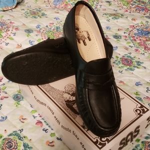 SAS size 10 N. Black. Worn 1 time.